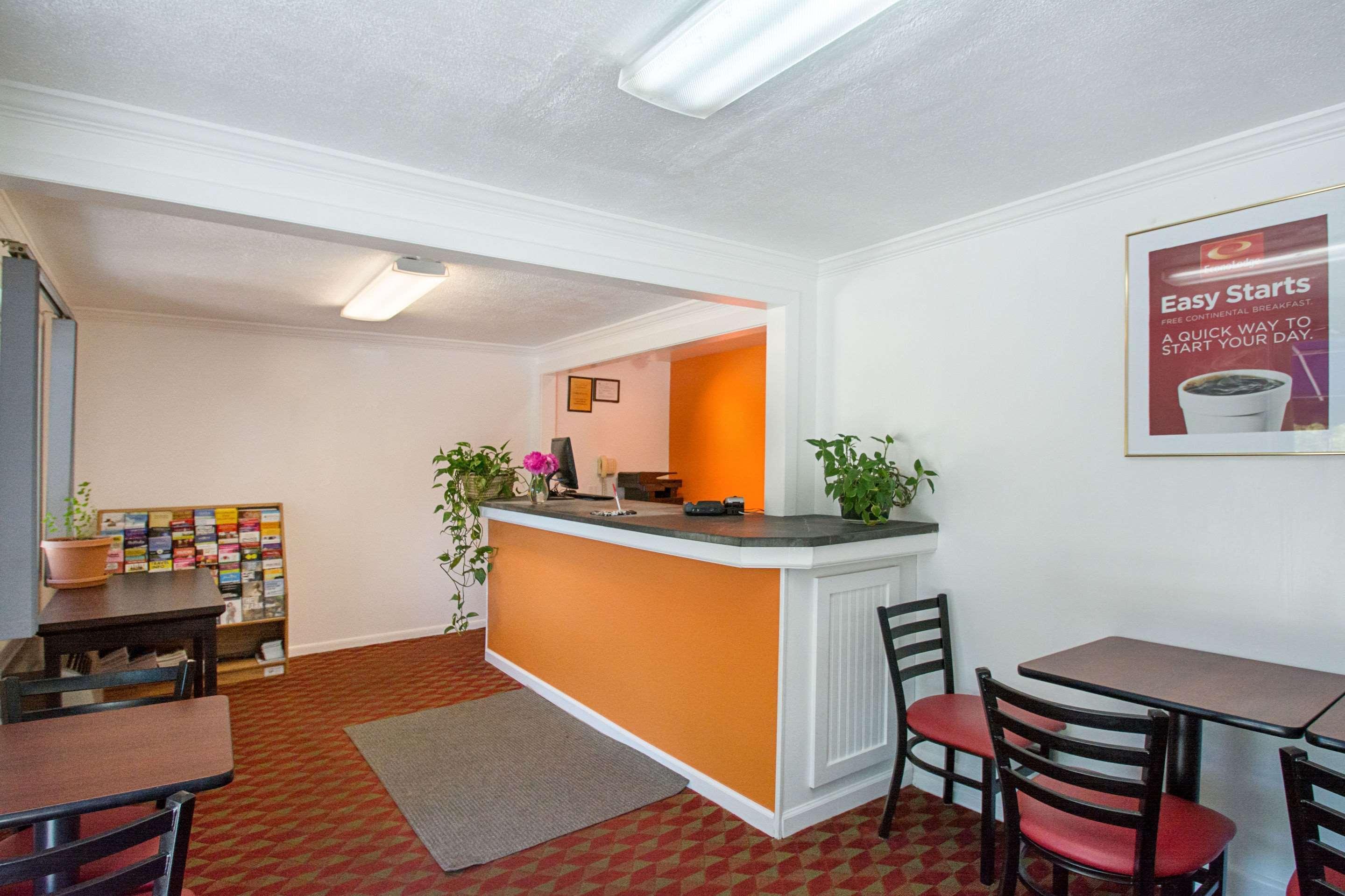 Econo Lodge Lee - Great Barrington Zewnętrze zdjęcie
