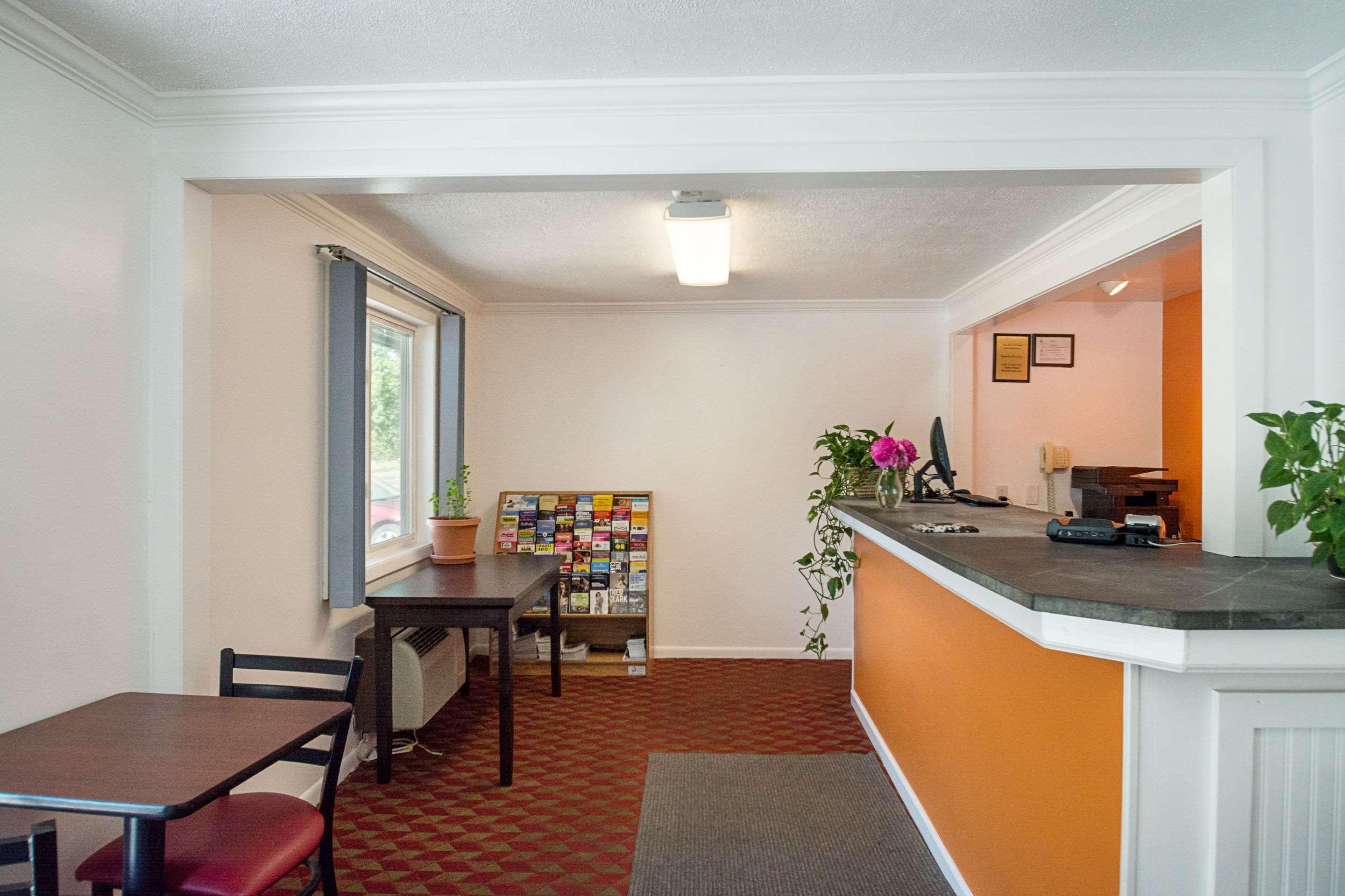 Econo Lodge Lee - Great Barrington Zewnętrze zdjęcie